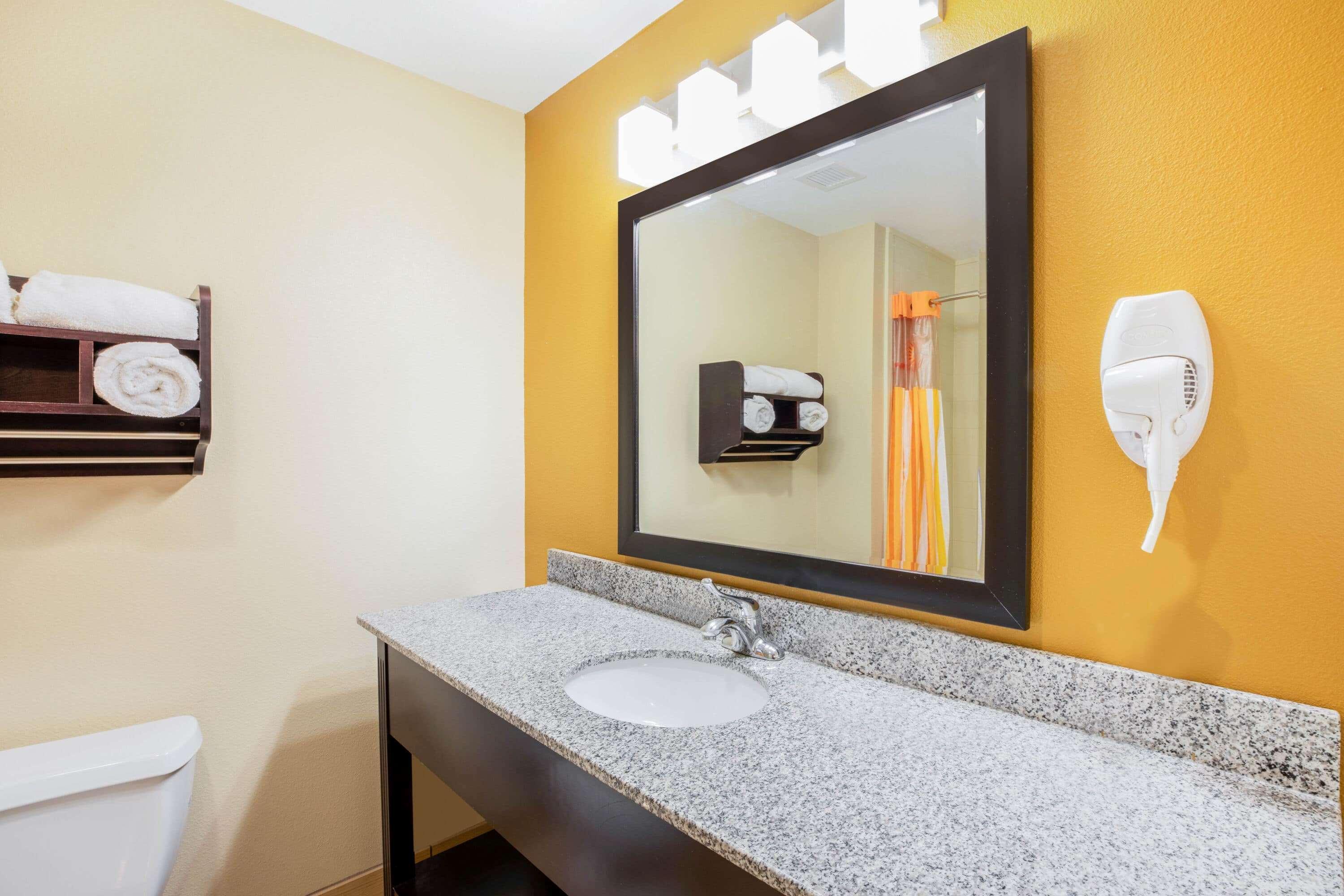 La Quinta By Wyndham Floresville מראה חיצוני תמונה